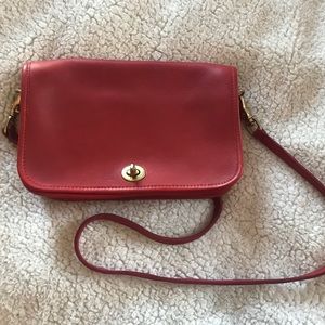 Small crossbody leather purse.